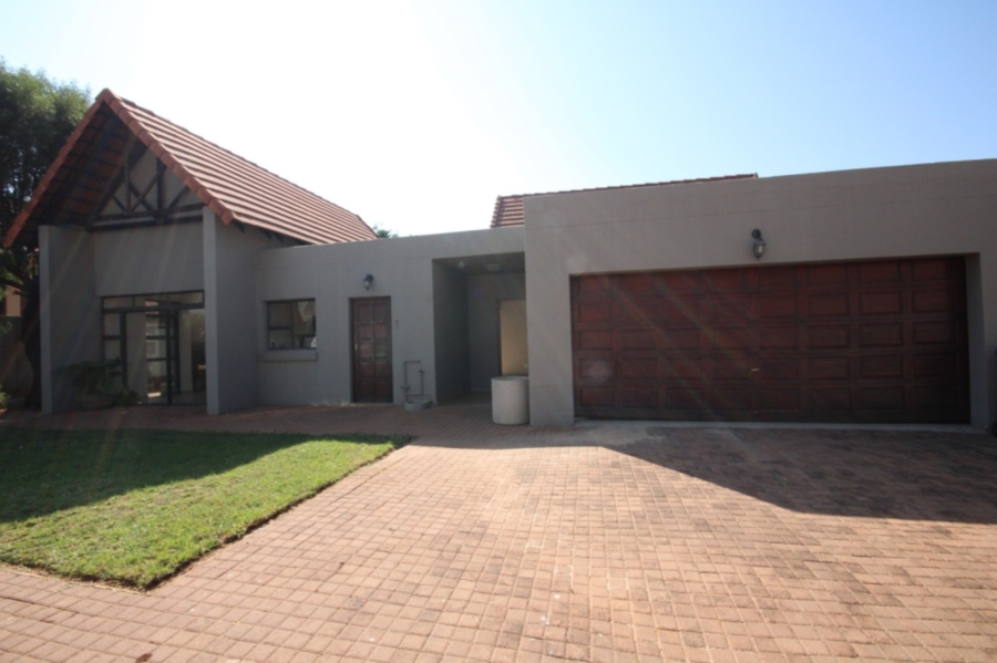 2 Bedroom Property for Sale in Leloko Lifestyle Estate North West